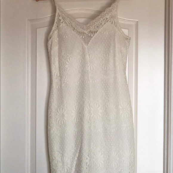 White Lace Form Fitting Midi Dress for Sale - Picture 2 of 4